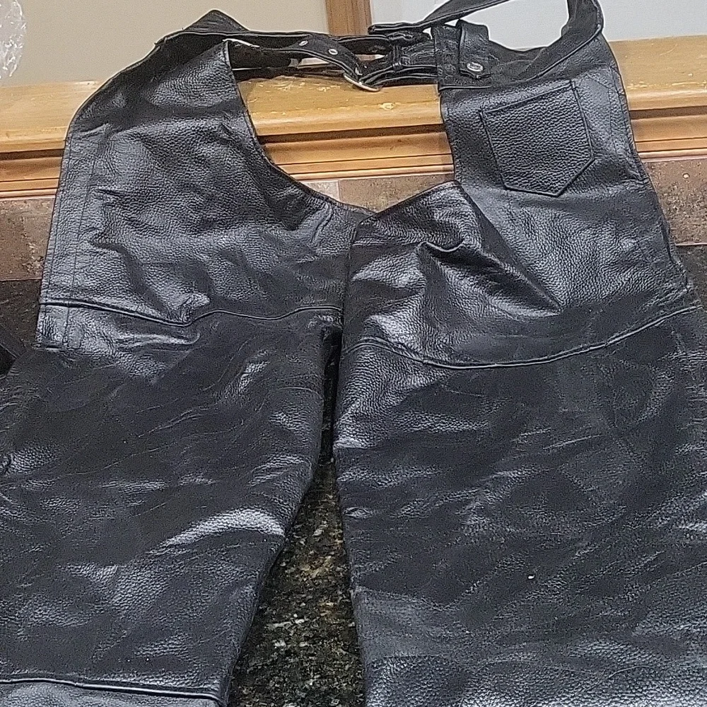 Diamond Plate Buffalo Leather Black Lined Pebbled Leather Motorcycle Chaps Sz XL - Picture 5 of 9
